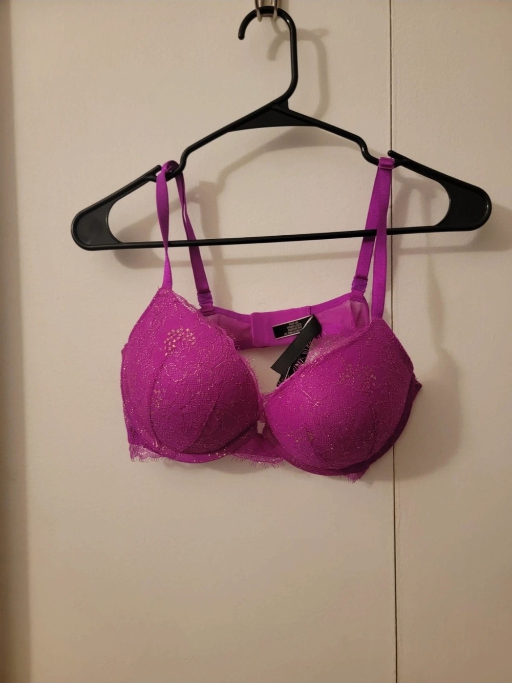 Victoria's Secret Magenta Lace Push-Up Bra